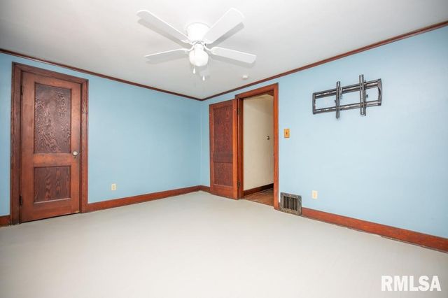 126 HIGHLAND Street, East Peoria, IL 61611