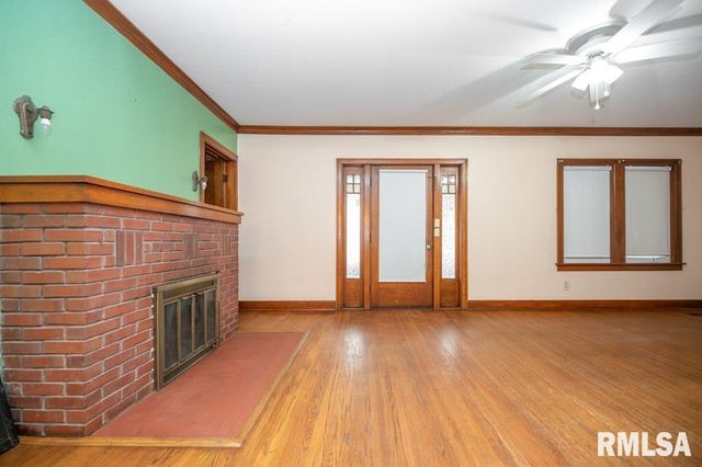 126 HIGHLAND Street, East Peoria, IL 61611