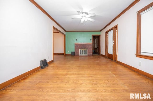 126 HIGHLAND Street, East Peoria, IL 61611