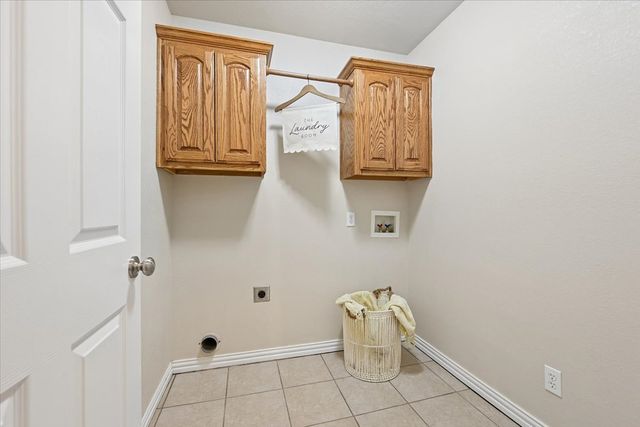 12808 E 170th Street North, Collinsville, OK 74021