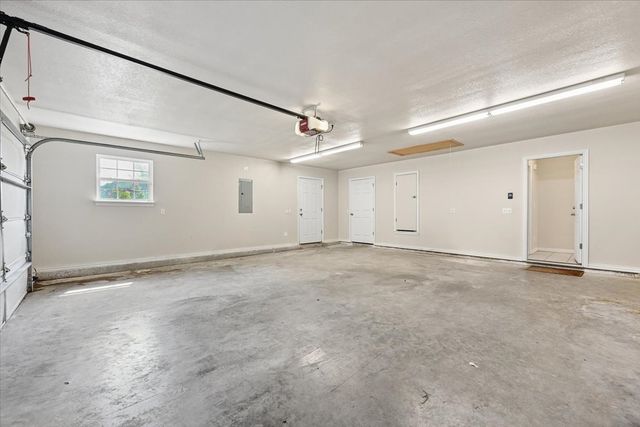 12808 E 170th Street North, Collinsville, OK 74021
