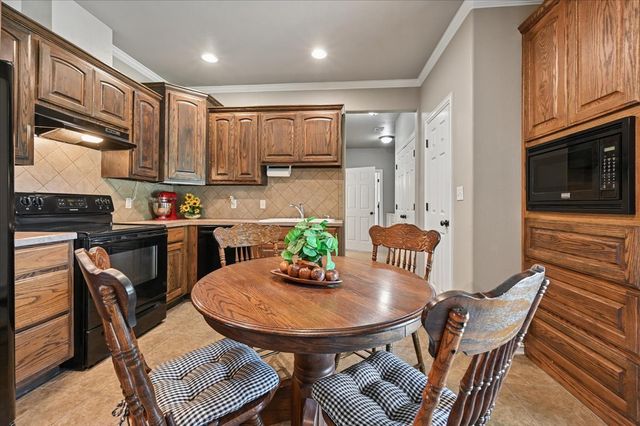 12808 E 170th Street North, Collinsville, OK 74021