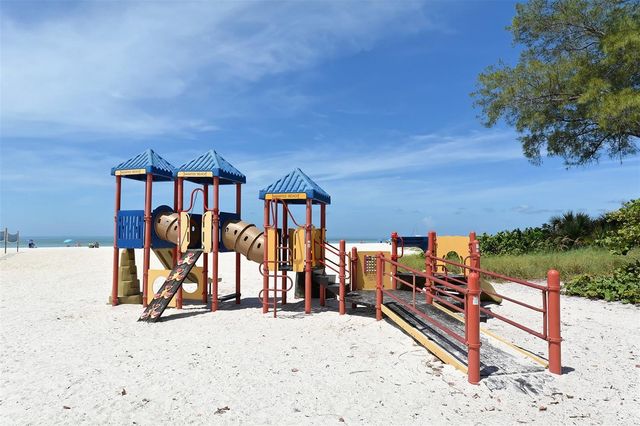 6921 HOLMES BOULEVARD, Holmes Beach, FL 34217