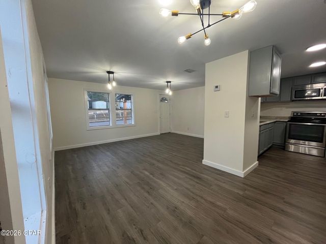 2925 Orange Street, Marianna, FL 32448