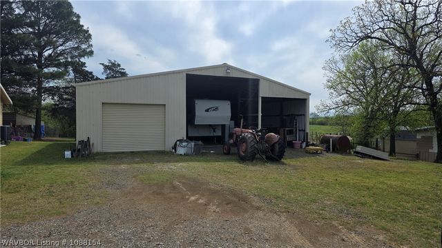 38114 Harmon Road, Wister, OK 74966