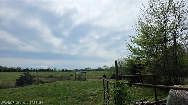 38114 Harmon Road, Wister, OK 74966