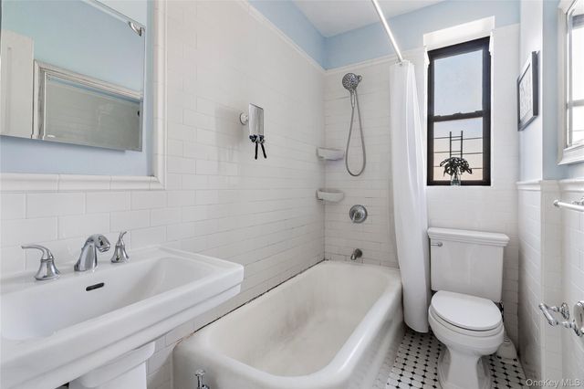 4414 Cayuga Avenue 1D, Bronx, NY 10471