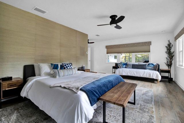 1208 DE NARVAEZ AVENUE, Bradenton, FL 34209