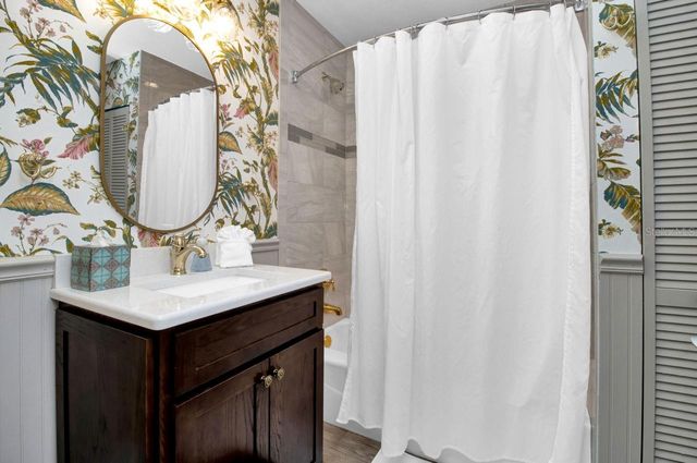 1208 DE NARVAEZ AVENUE, Bradenton, FL 34209