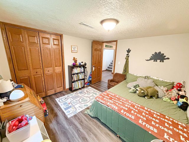 1612 1st St SE, Minot, ND 58701