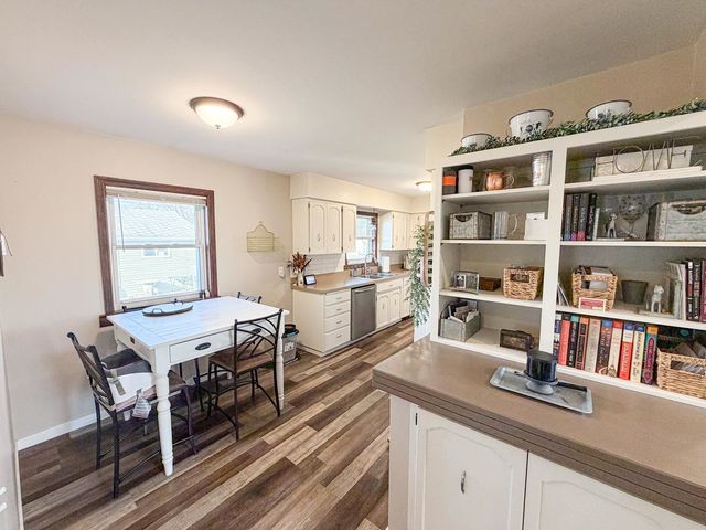 1612 1st St SE, Minot, ND 58701