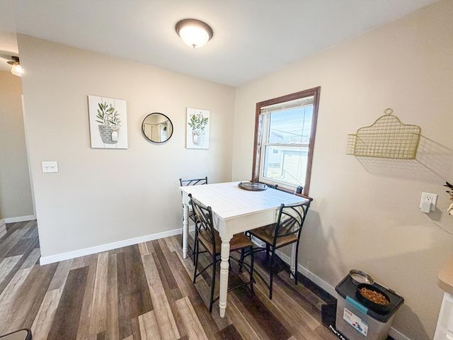 1612 1st St SE, Minot, ND 58701