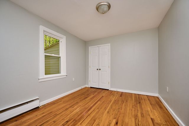 140 Amherst Rd, Belchertown, MA 01007