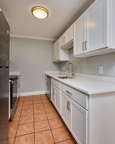 140 Amherst Rd, Belchertown, MA 01007