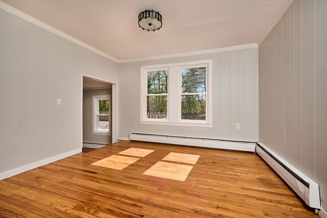 140 Amherst Rd, Belchertown, MA 01007