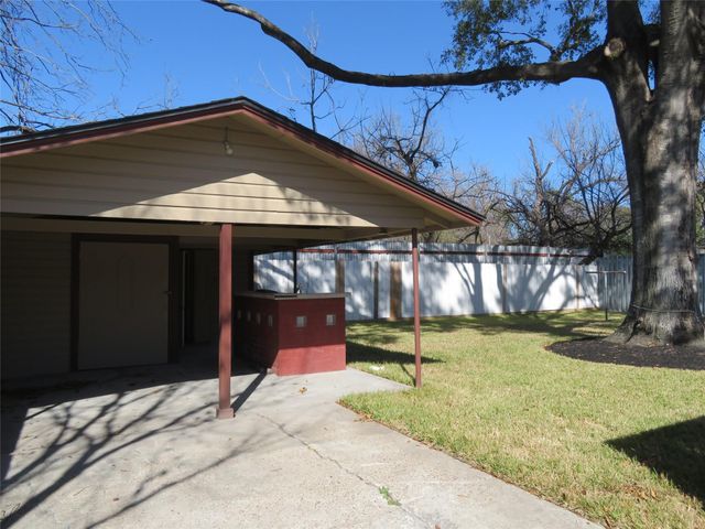 2315 Langley Road, Houston, TX 77093