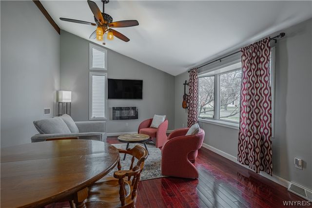 100 Pennsylvania Avenue, Lockport City, NY 14094