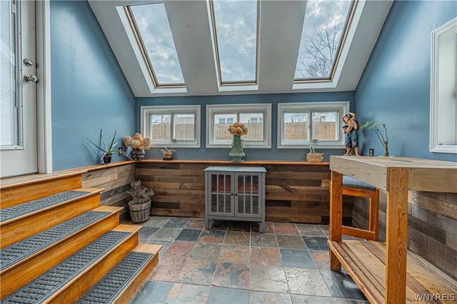 100 Pennsylvania Avenue, Lockport City, NY 14094