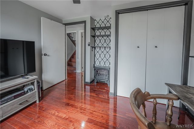 100 Pennsylvania Avenue, Lockport City, NY 14094