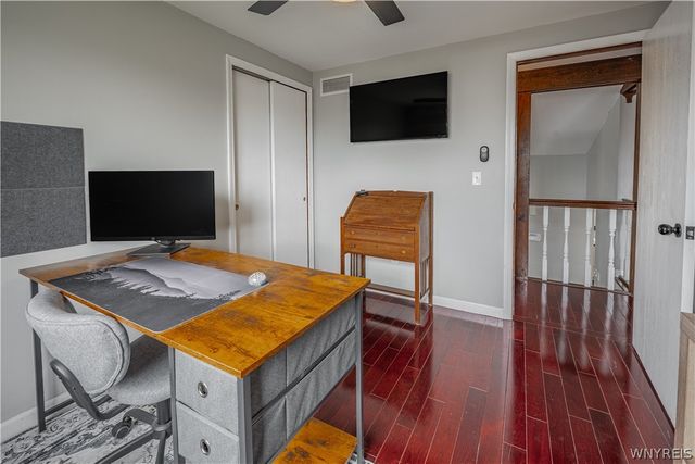 100 Pennsylvania Avenue, Lockport City, NY 14094