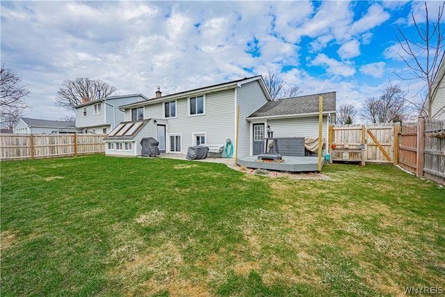 100 Pennsylvania Avenue, Lockport City, NY 14094