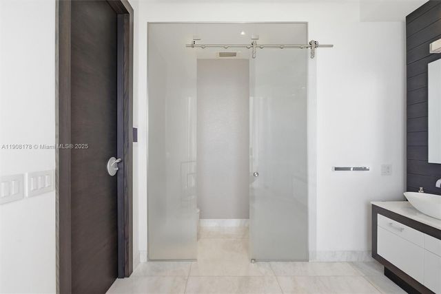 16001 Collins Ave 3504, Sunny Isles Beach, FL 33160