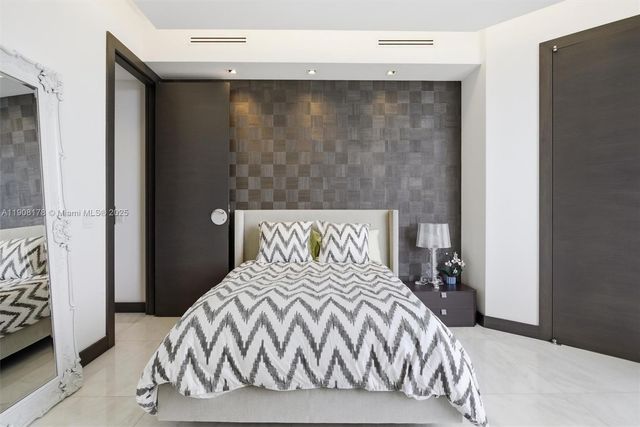 16001 Collins Ave 3504, Sunny Isles Beach, FL 33160