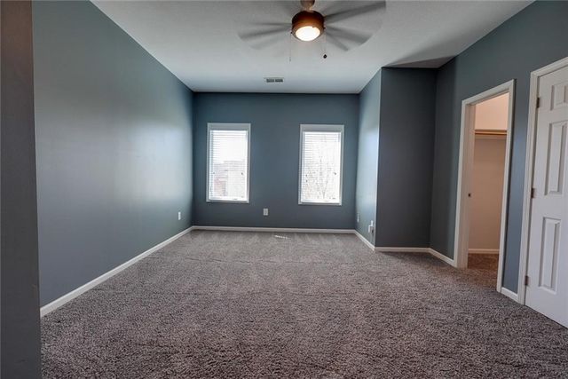 5900 NE Hidden Valley Drive, Lee's Summit, MO 64064