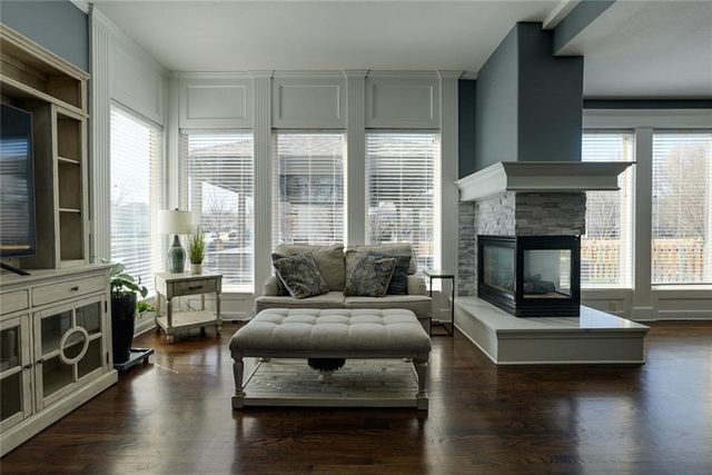 5900 NE Hidden Valley Drive, Lee's Summit, MO 64064