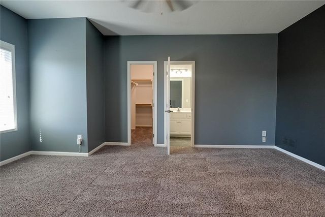 5900 NE Hidden Valley Drive, Lee's Summit, MO 64064