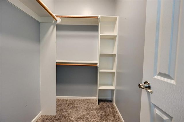 5900 NE Hidden Valley Drive, Lee's Summit, MO 64064