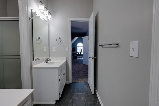 5900 NE Hidden Valley Drive, Lee's Summit, MO 64064