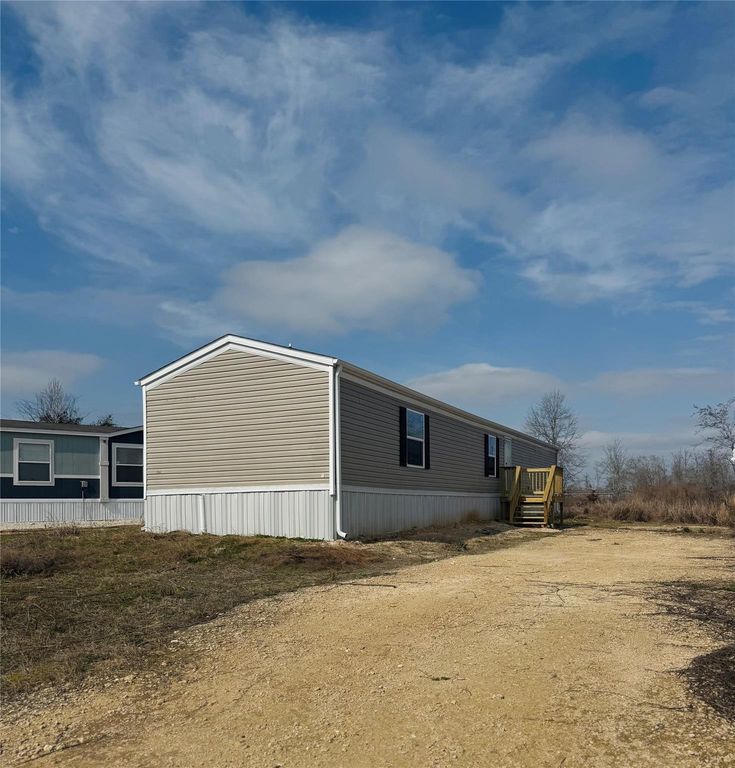 455 Road 5202, Cleveland, TX 77327