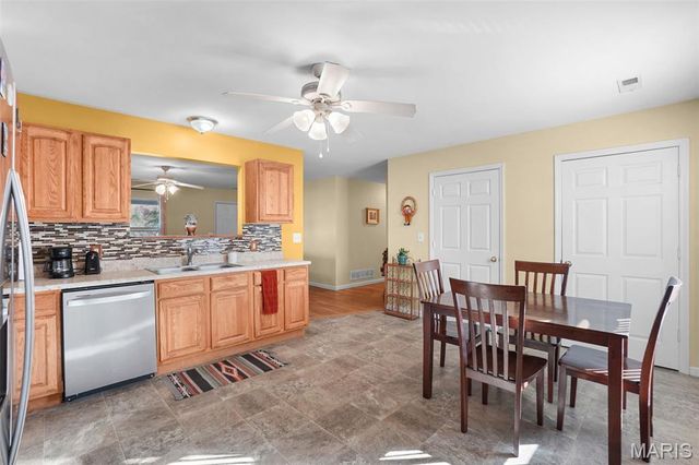 56 Highland Drive, Troy, MO 63379