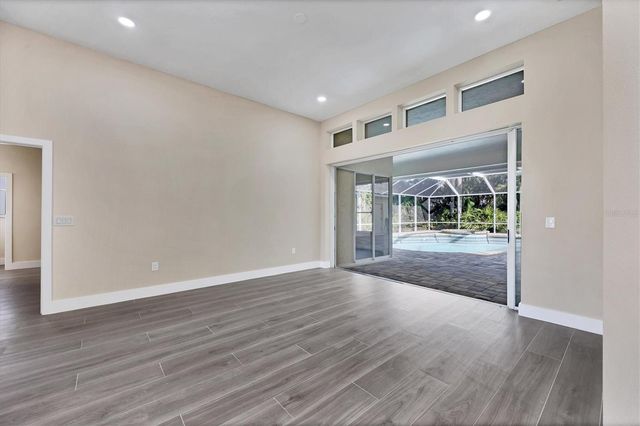 6615 HUNTER COMBE CROSSING, University Park, FL 34201