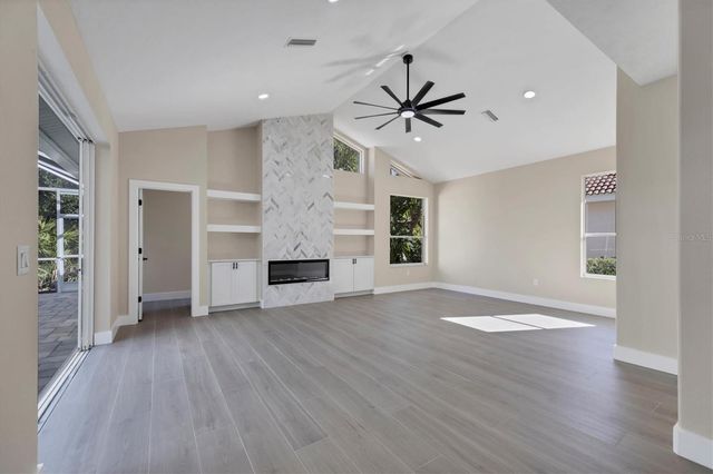 6615 HUNTER COMBE CROSSING, University Park, FL 34201