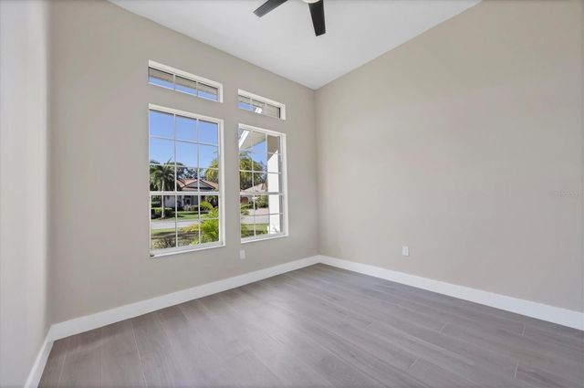 6615 HUNTER COMBE CROSSING, University Park, FL 34201