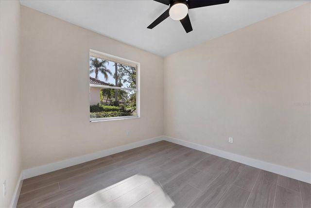 6615 HUNTER COMBE CROSSING, University Park, FL 34201