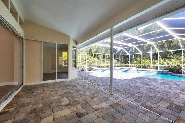 6615 HUNTER COMBE CROSSING, University Park, FL 34201