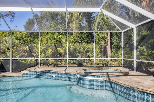 6615 HUNTER COMBE CROSSING, University Park, FL 34201