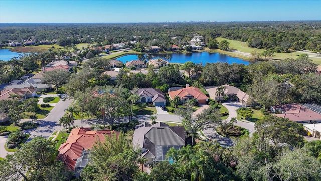 6615 HUNTER COMBE CROSSING, University Park, FL 34201