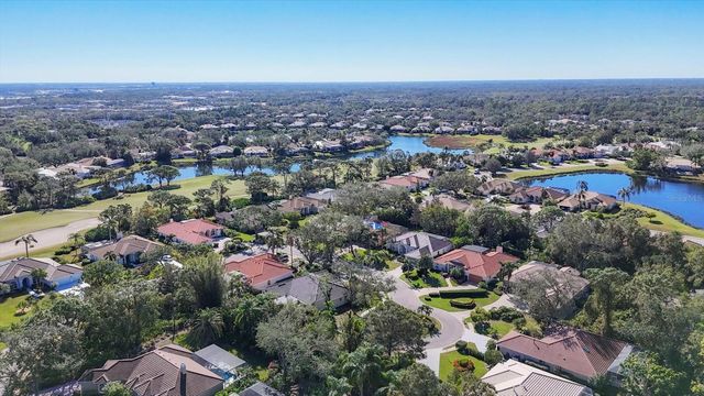 6615 HUNTER COMBE CROSSING, University Park, FL 34201