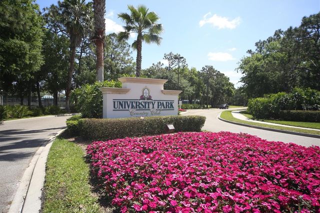 6615 HUNTER COMBE CROSSING, University Park, FL 34201