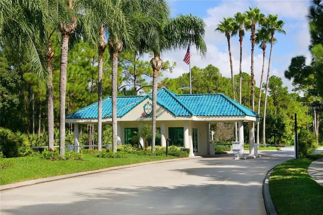 6615 HUNTER COMBE CROSSING, University Park, FL 34201