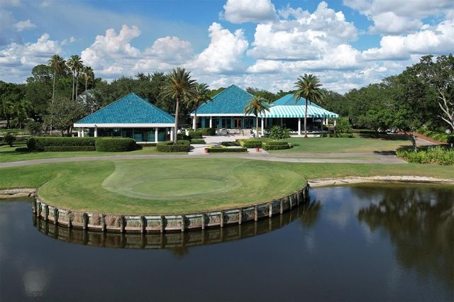 6615 HUNTER COMBE CROSSING, University Park, FL 34201