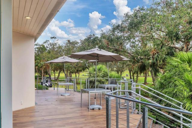 6615 HUNTER COMBE CROSSING, University Park, FL 34201