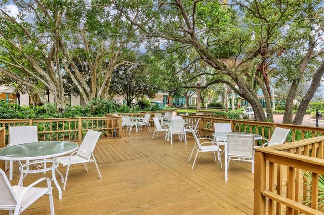 6615 HUNTER COMBE CROSSING, University Park, FL 34201
