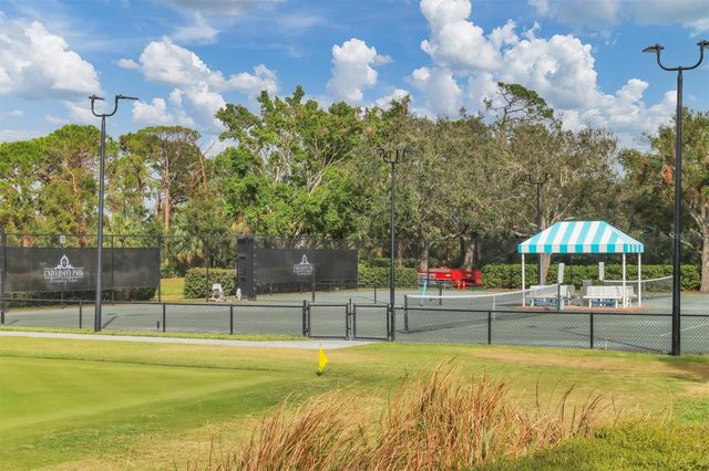 6615 HUNTER COMBE CROSSING, University Park, FL 34201