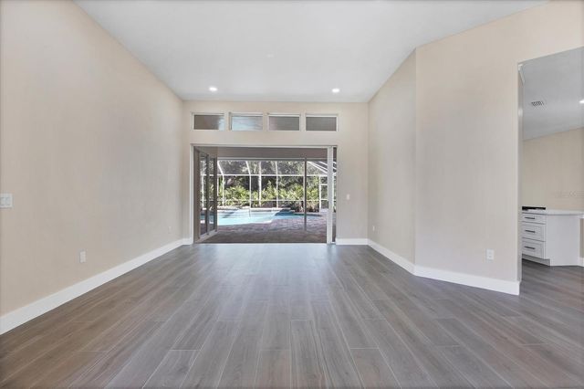 6615 HUNTER COMBE CROSSING, University Park, FL 34201
