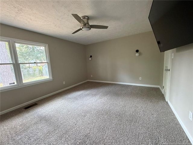 888 Santiato Drive, Fayetteville, NC 28314